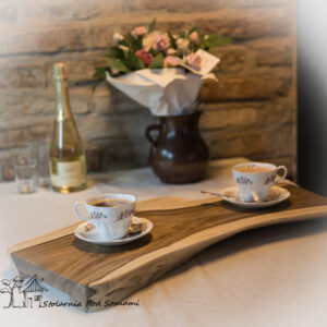 Deska do serwowania z orzecha